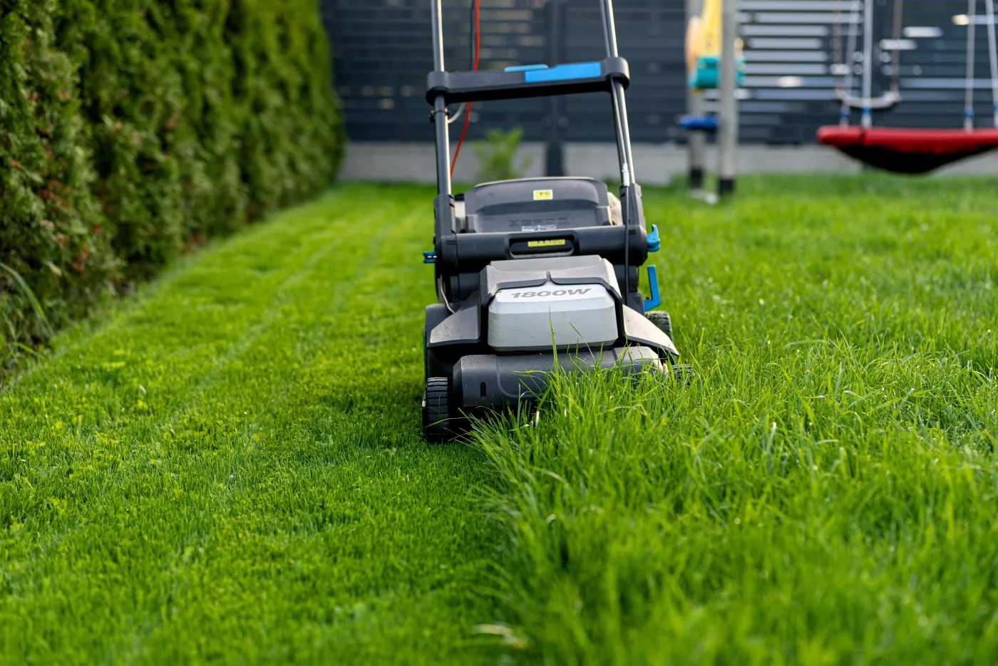 Rasenmähen und Gartenpflege – gepflegter Rasen in Schwäbisch Hall