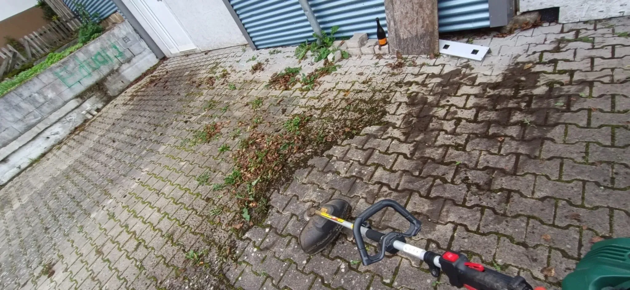 Unkrautentfernung Pflastersteine